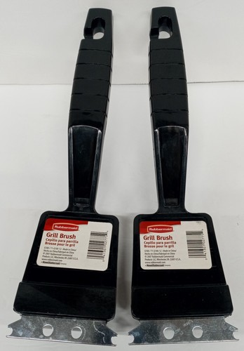 Lot rubbermaid bbq - of, 2